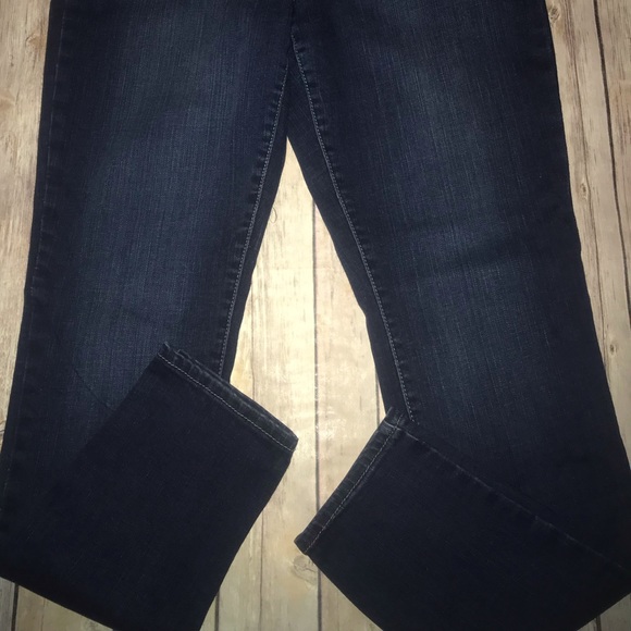 ♦️Time and Tru Jeans ♦️ - Picture 2 of 5